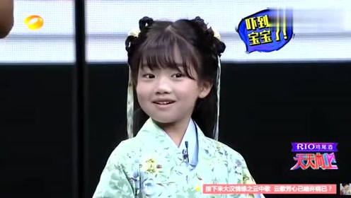 阿姊引领时尚潮流，展现先锋生活态度