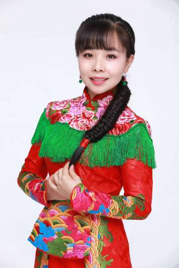 王二妮的音乐之旅与人生新转折动态揭秘